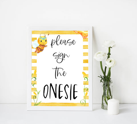 please sign the onesie game, Printable baby shower games, mommy bee fun baby games, baby shower games, fun baby shower ideas, top baby shower ideas, mommy to bee baby shower, friends baby shower ideas