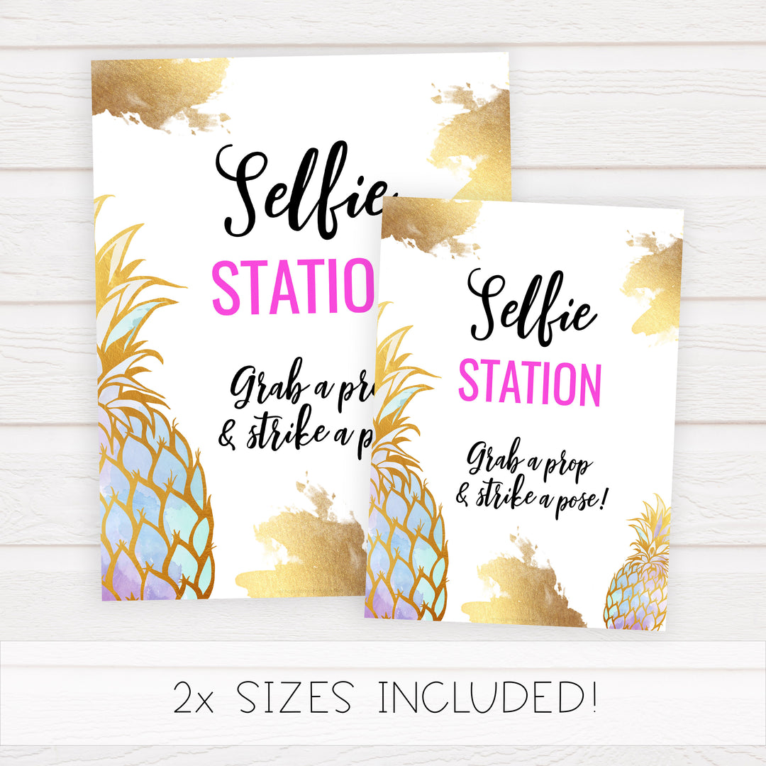 Selfie Station Sign - Gold Pineapple