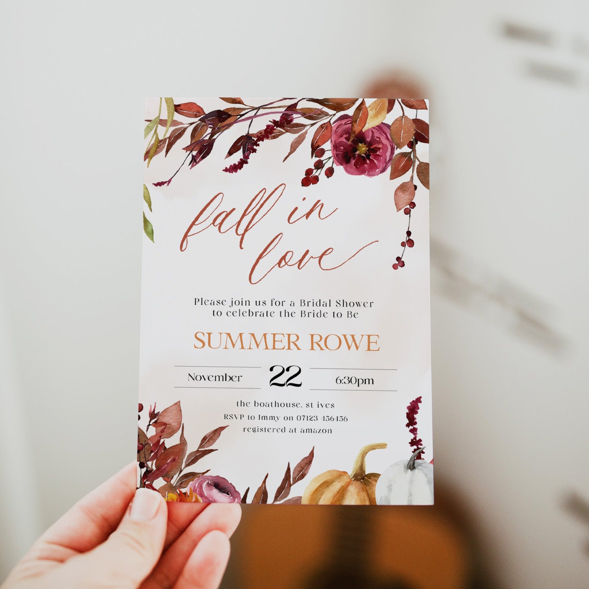 Fully editable and printable bridal shower invitation with a Fall design. Perfect for a fall floral bridal shower