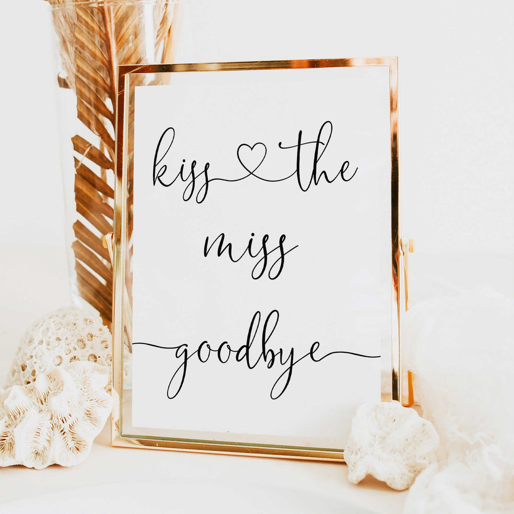 Tazza Da Caffè Per Sposa 'Kiss The Miss Goodbye' 311 Ml, Ceramica Bianca, Regalo Addio Al Nubilato E Bomboniera