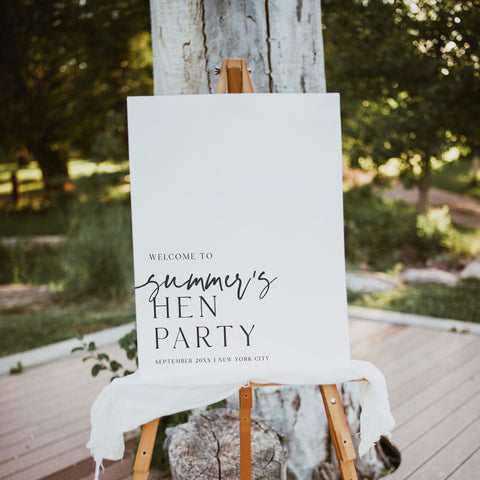 Fully editable, printable and mobile bachelorette invitation and welcome signs with a modern minimalist design. Perfect for a modern minimalist Bachelorette themed party
