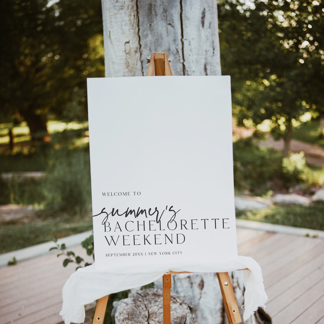 Fully editable, printable and mobile bachelorette invitation and welcome signs with a modern minimalist design. Perfect for a modern minimalist Bachelorette themed party